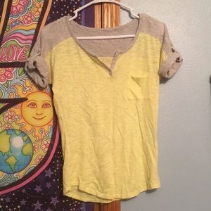Yellow t shirt